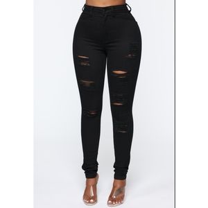 *NWT Fashion Nova Black Distress Skinny Jeans